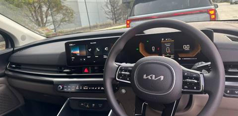 Kia CARNIVAL 2025