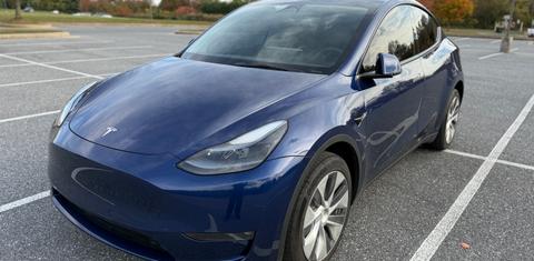 Tesla Model Y 2023