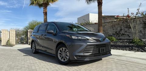 Toyota Sienna 2025