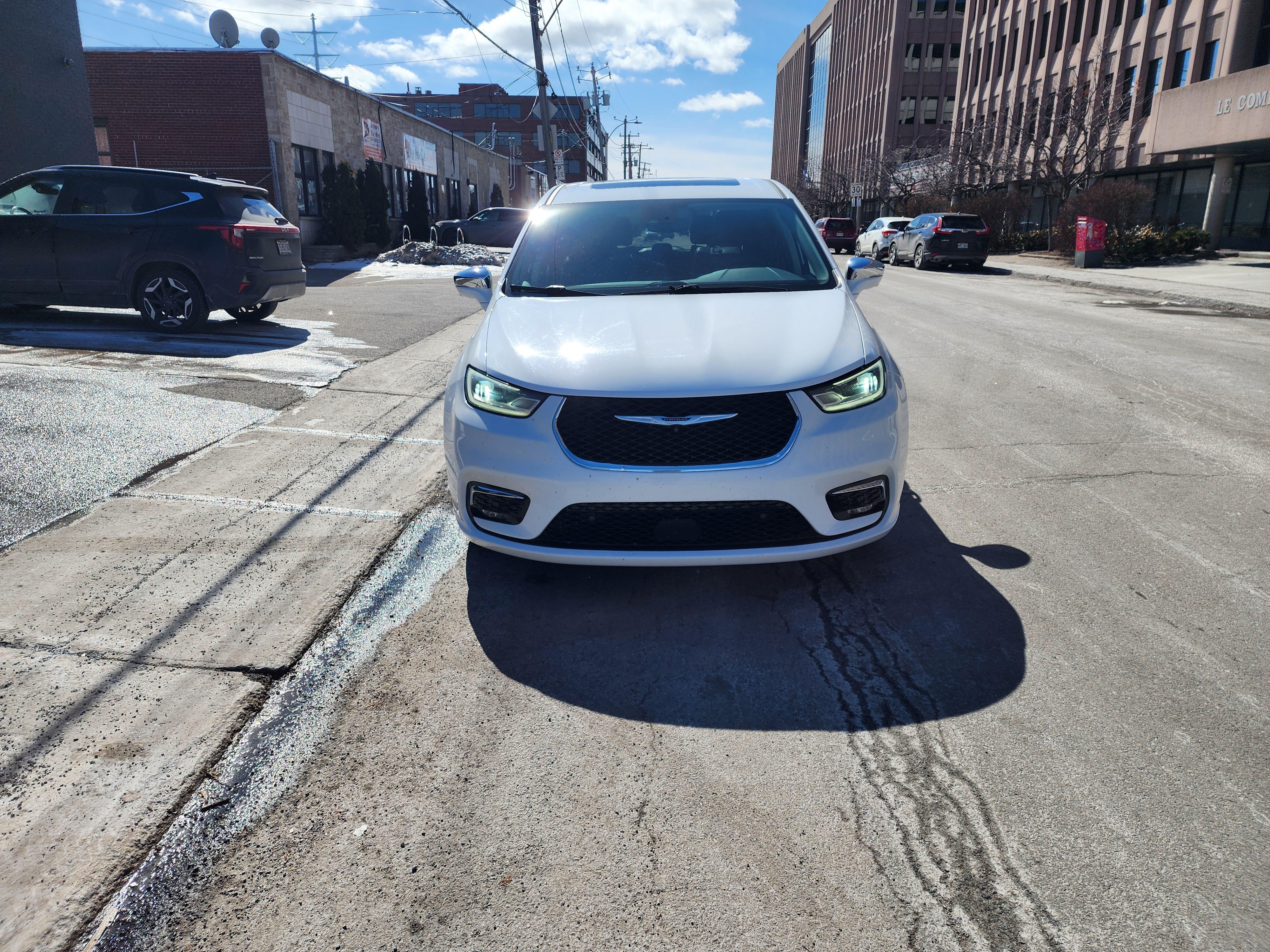 Chrysler Pacifica 2022 à 