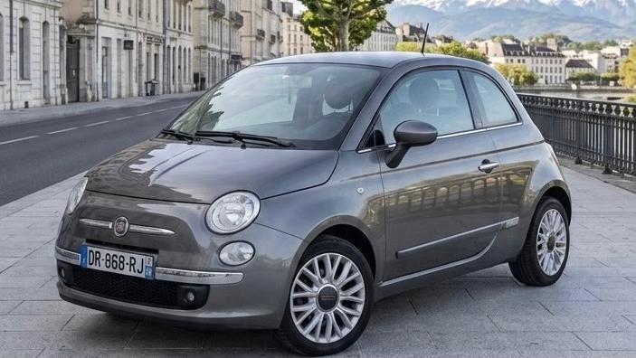FIAT 500 2015 à Pau