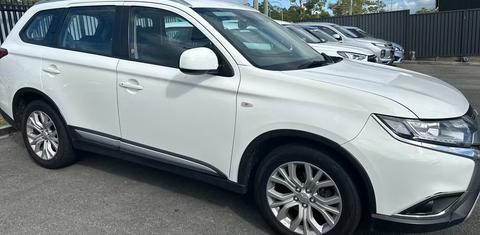 Mitsubishi OUTLANDER 2019