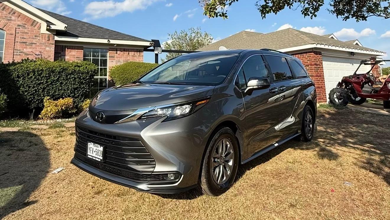 Toyota Sienna 2026 in Fort Worth, TX
