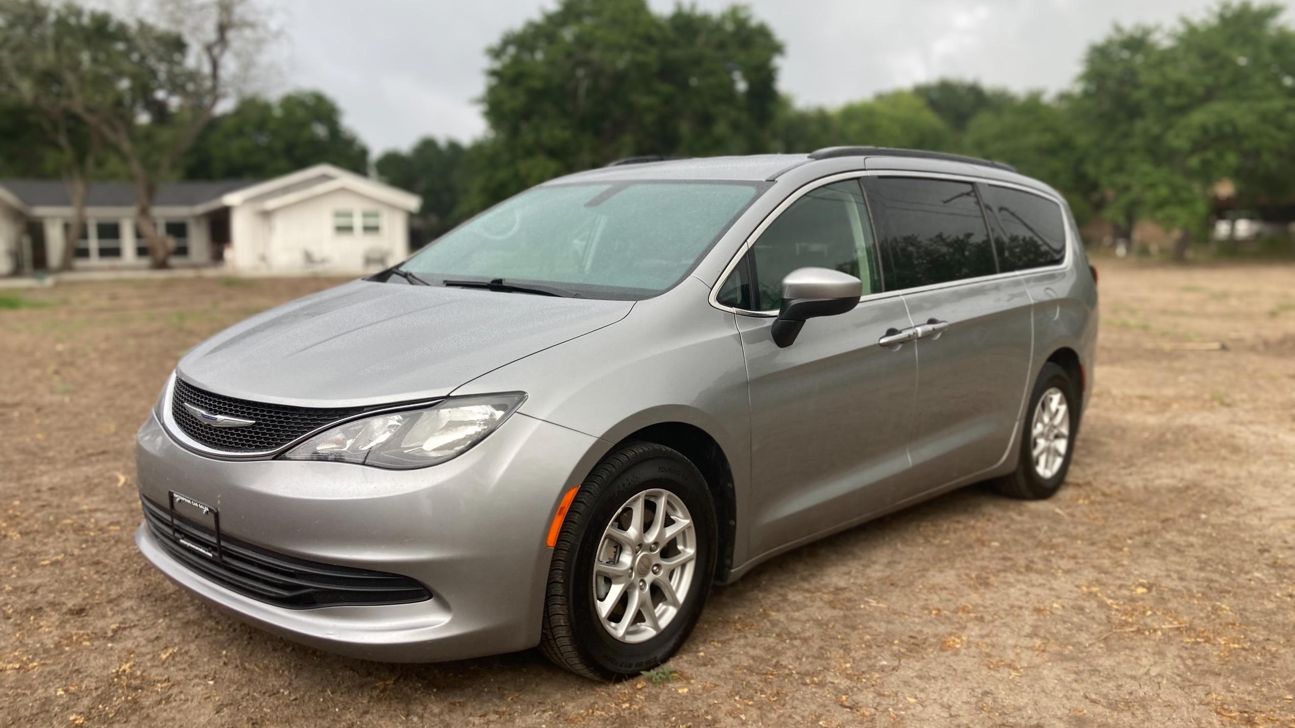 Chrysler Voyager 2020 in Harlingen, TX