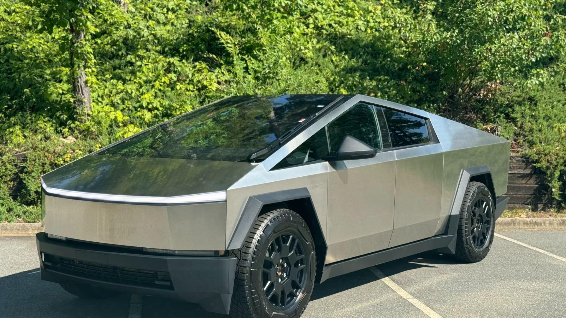 Tesla Cybertruck 2024 in 