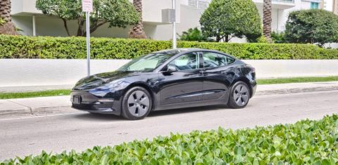 Tesla Model 3 2022