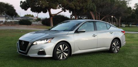 Nissan Altima 2022