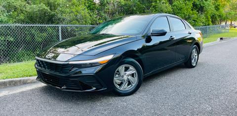 Hyundai Elantra 2024