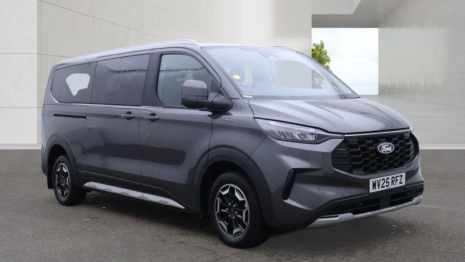 Ford Tourneo 2025 in Chatham