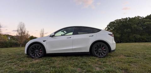 Tesla Model Y 2023