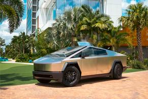 Tesla Cybertruck 2024 in Orlando