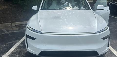 Tesla Model Y 2026