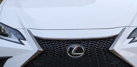 Lexus ES 2019