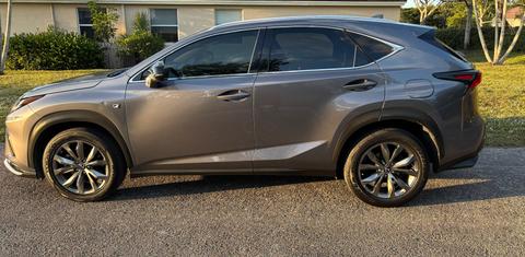 Lexus NX 2021