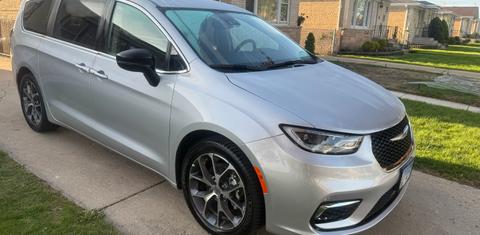 Chrysler Pacifica 2024