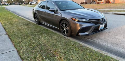Toyota Camry Hybrid 2022