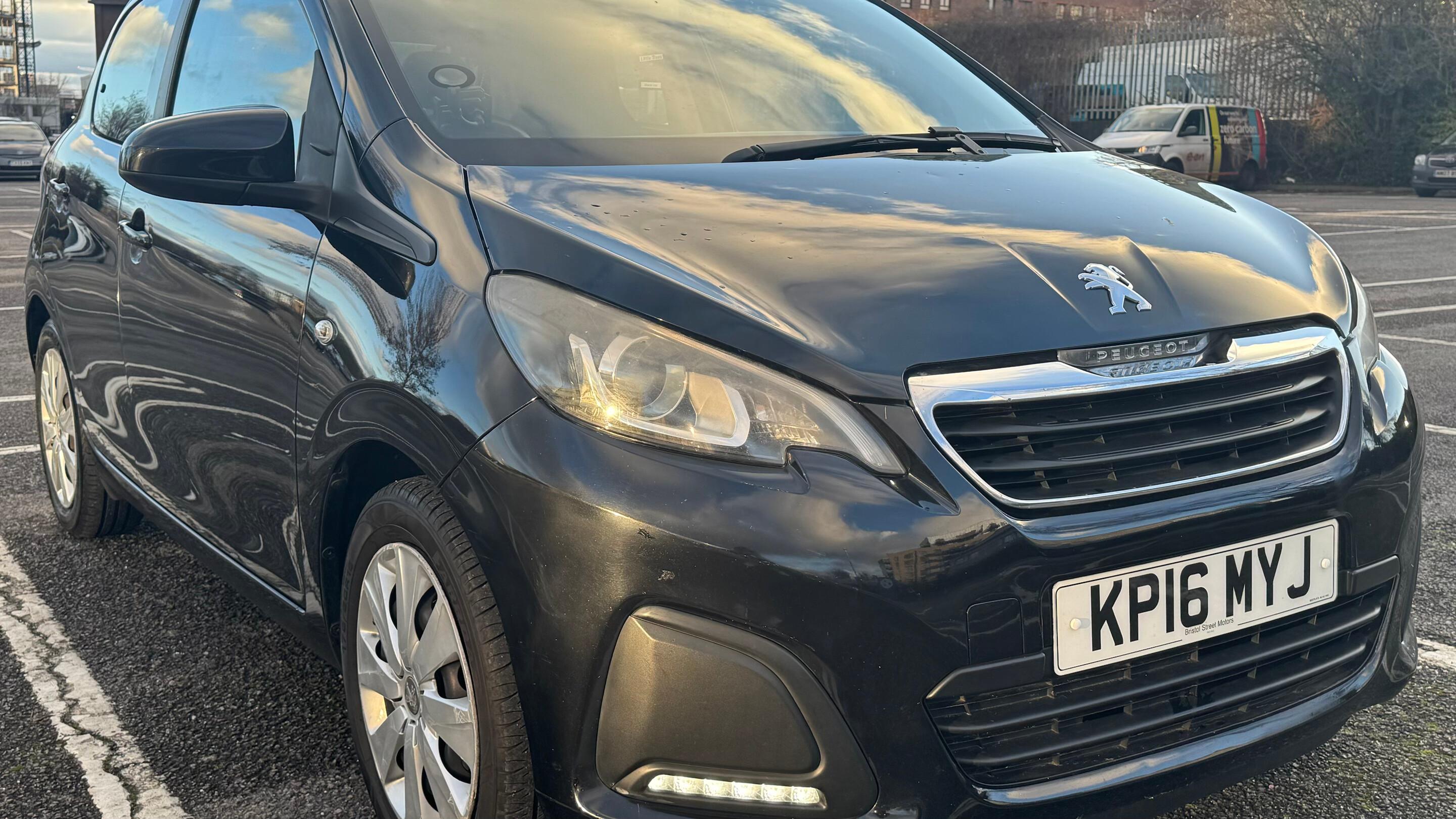 Peugeot 108 2016 in London
