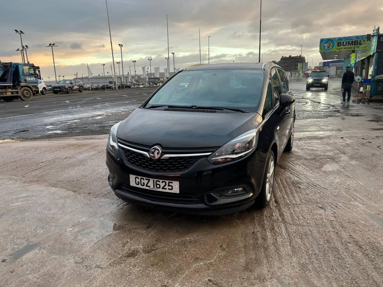 Vauxhall Zafira Tourer 2017 in Edinburgh