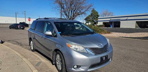 Toyota Sienna 2016