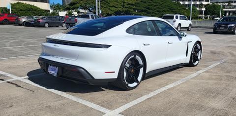 Porsche Taycan 2022