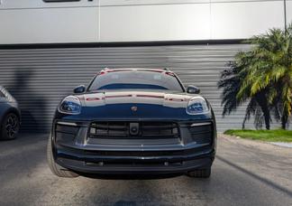 Porsche Macan car