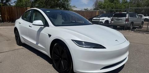 Tesla Model 3 2025