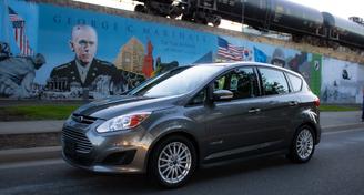 Ford C-Max Hybrid 2013 — Car rental alternative in Vancouver, WA