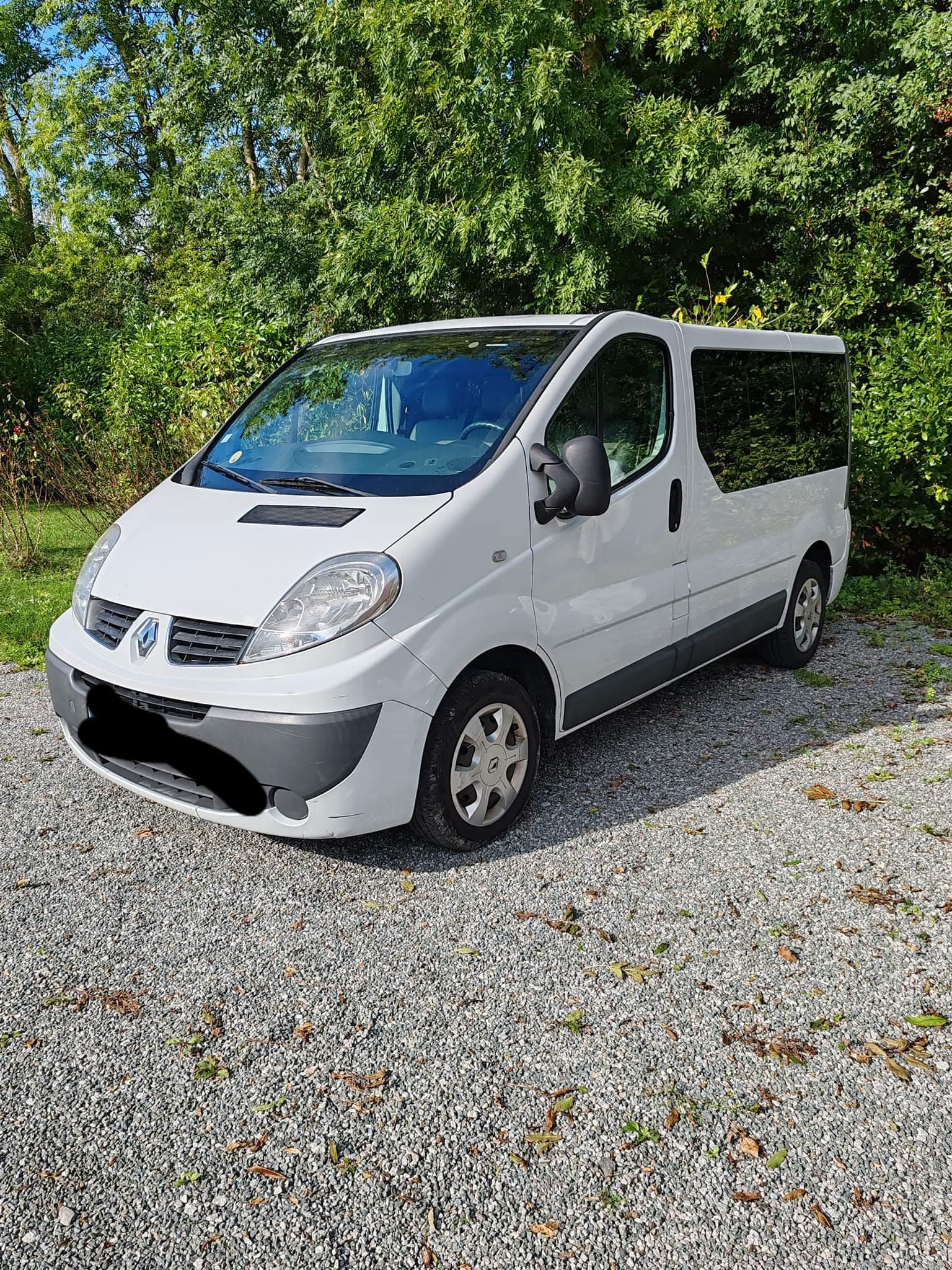 Renault TRAFIC II 2010 rental in Guemps, HAUTS-DE-FRANCE by Stéphanie C. | Turo