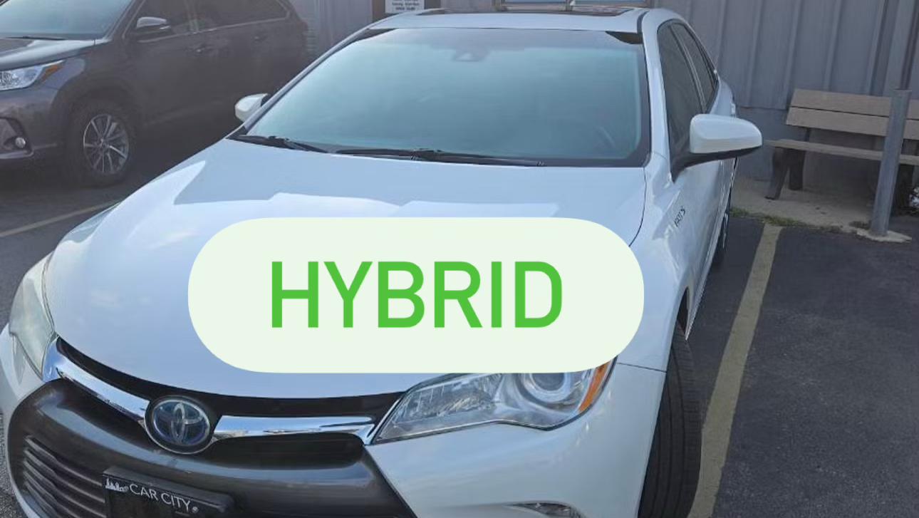 Toyota Camry Hybrid 2017 in 