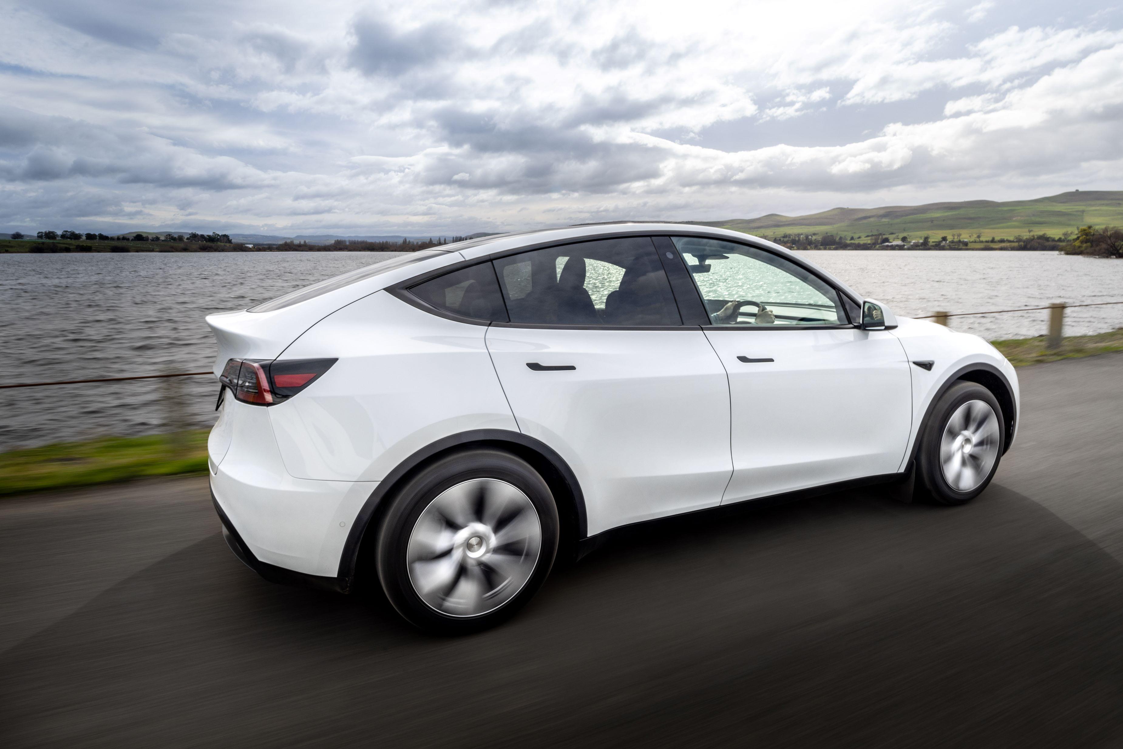 Tesla MODEL Y 2024 in Cambridge