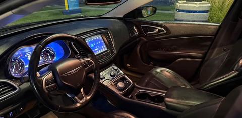 Chrysler 200 2016