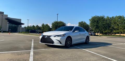 Lexus ES 2023