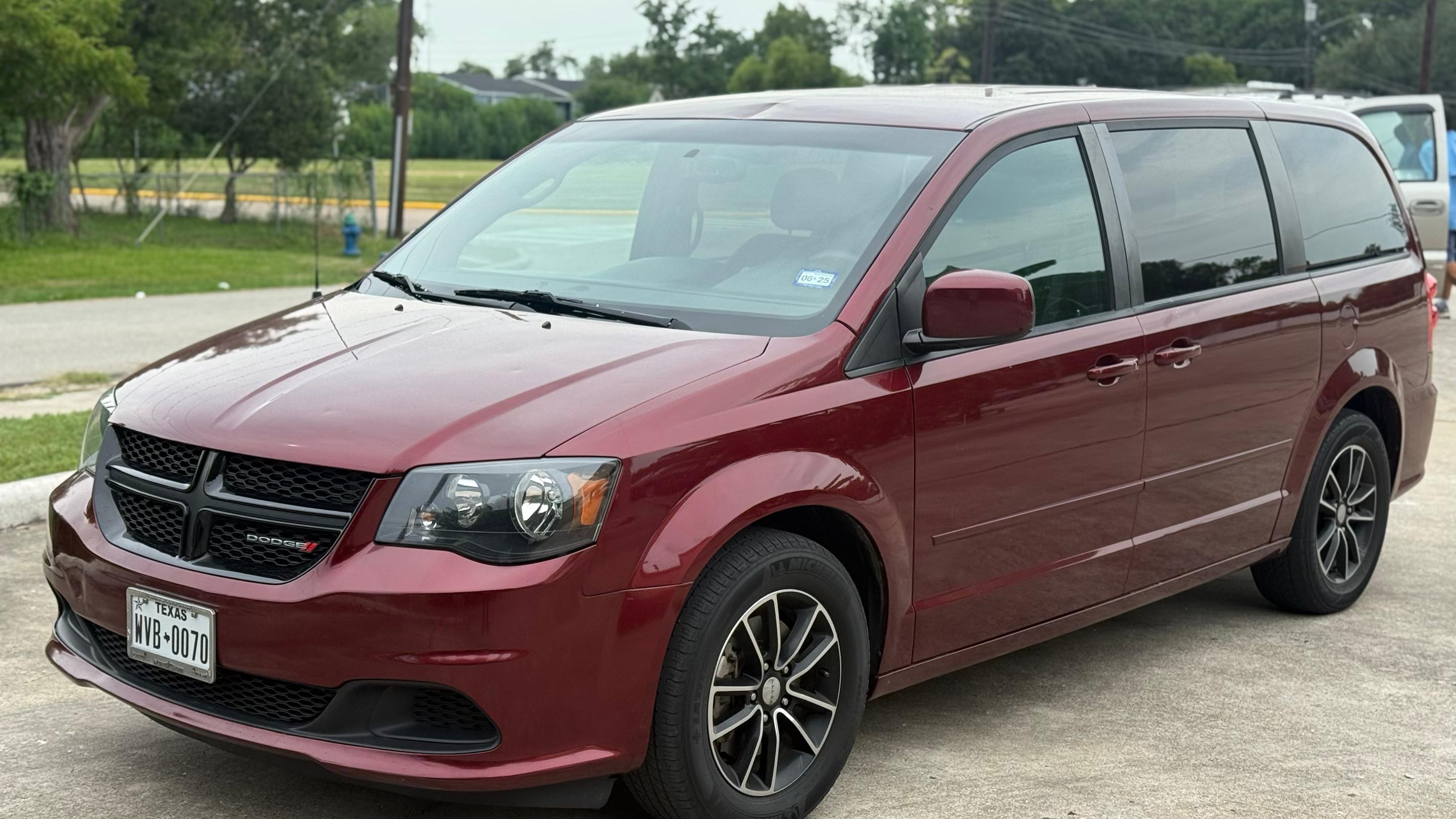 Dodge Grand Caravan 2017 in Houston, TX