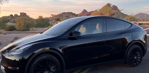 Tesla Model Y 2023