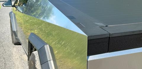 Tesla Cybertruck 2025