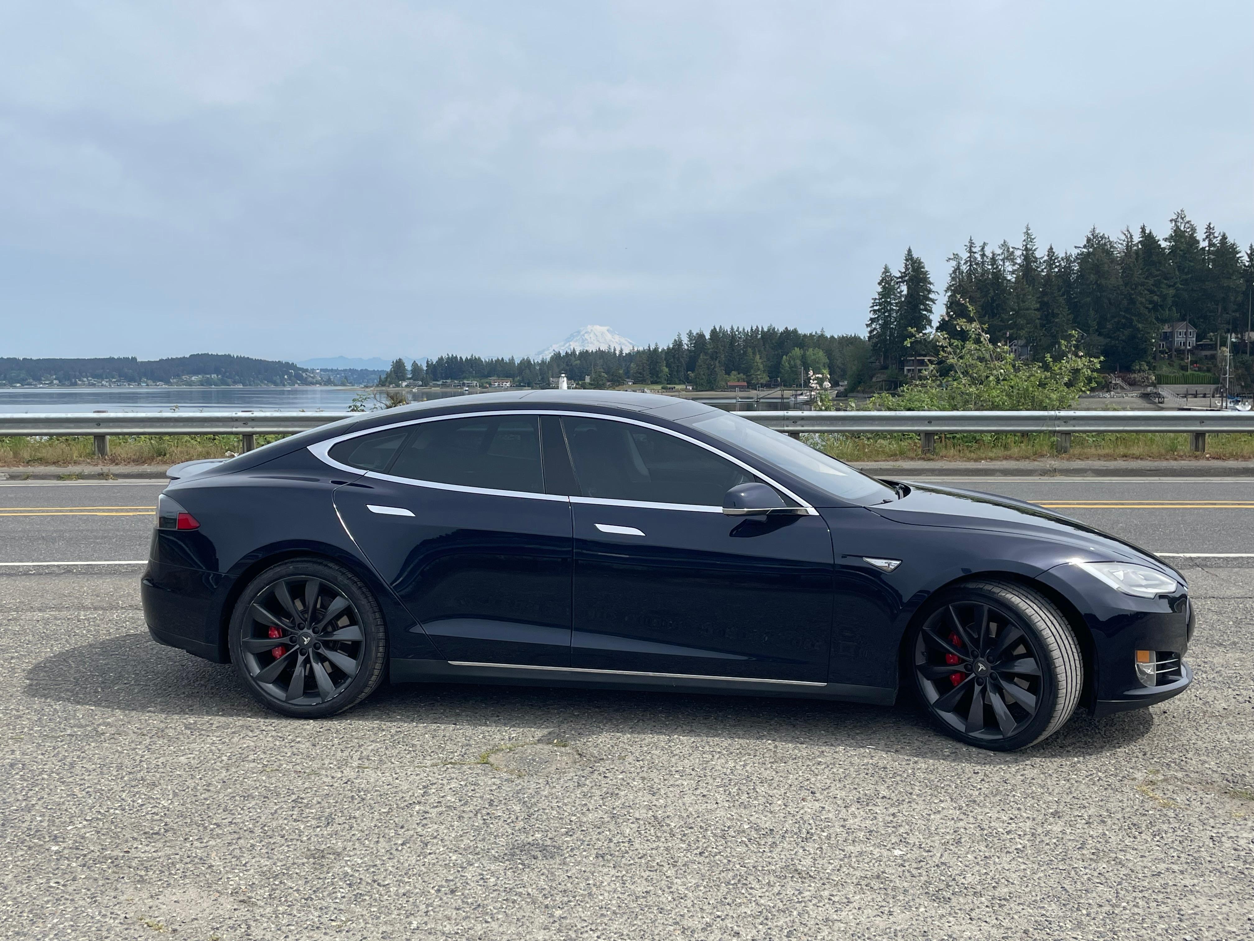 Tesla Model S 2014 in Gig Harbor, WA