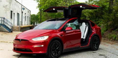 Tesla Model X 2022