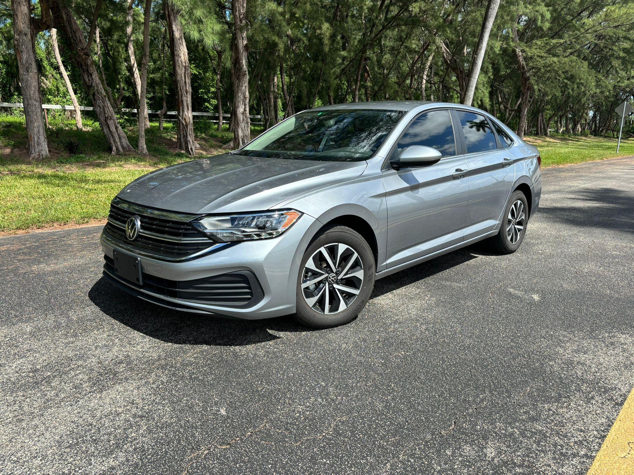 Volkswagen Jetta 2024 in Jacksonville, FL