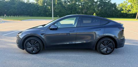 Tesla Model Y 2026