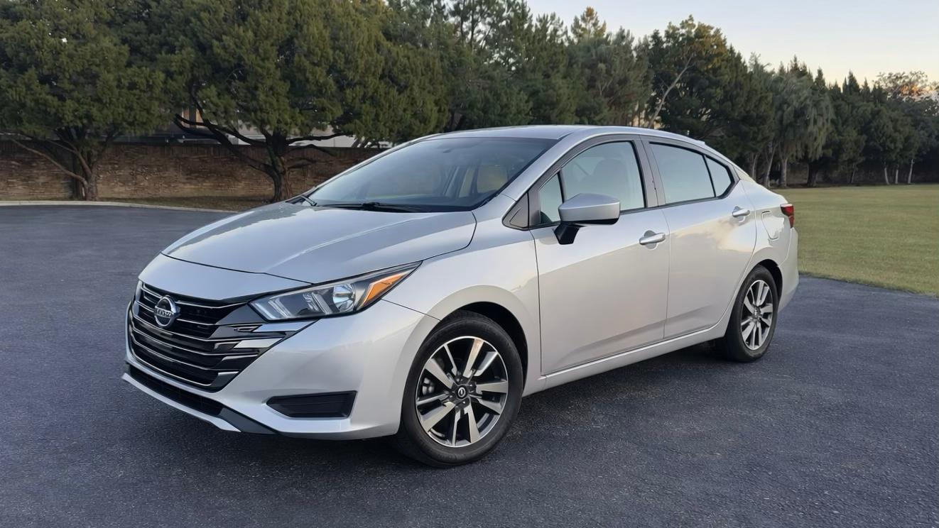 Nissan Versa 2023 in Orlando, FL