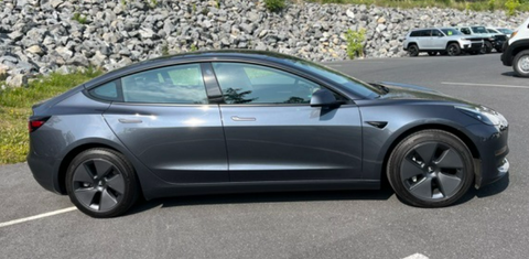 Tesla Model 3 2023