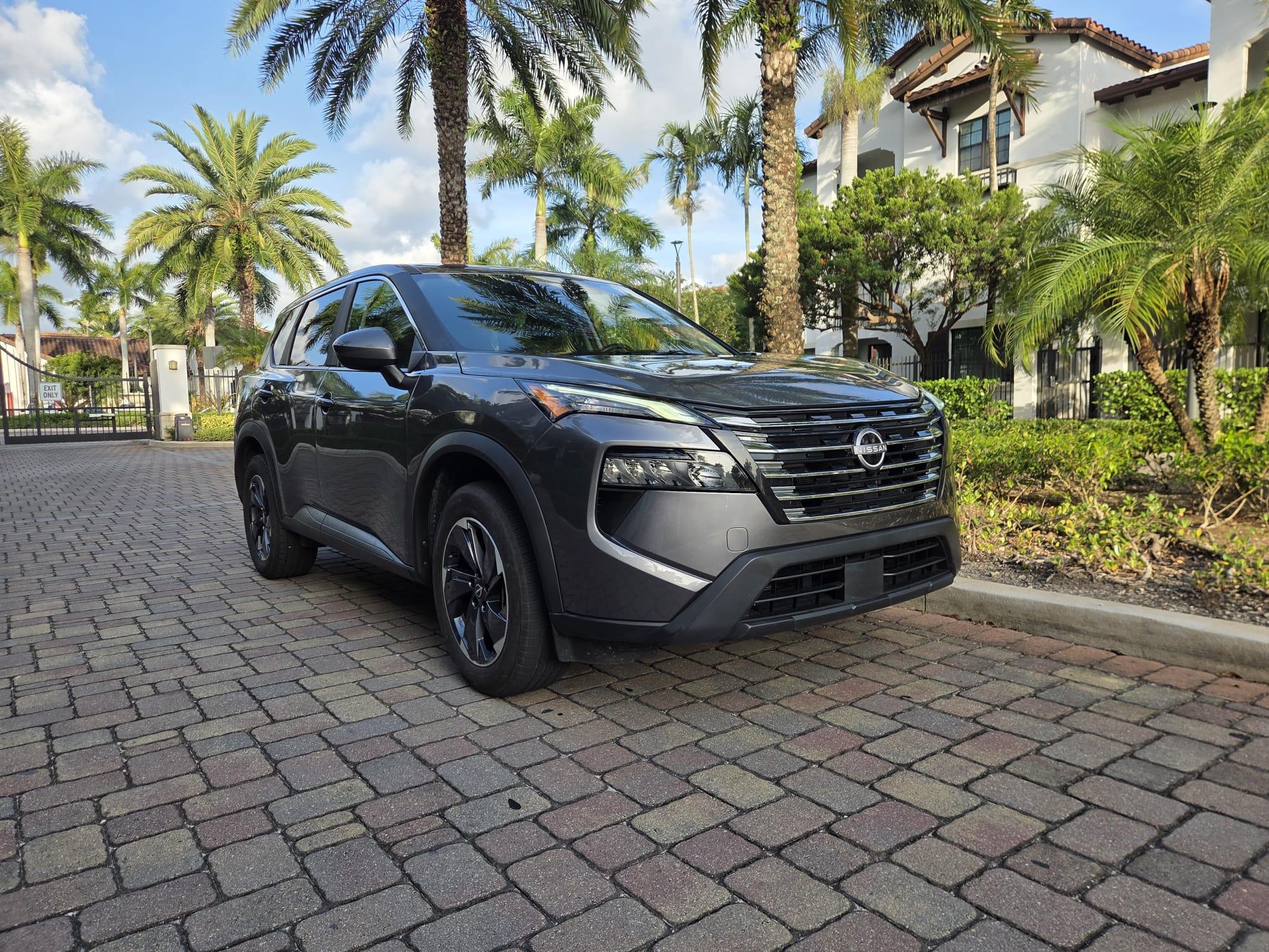 Nissan Rogue 2025 in Miami, FL
