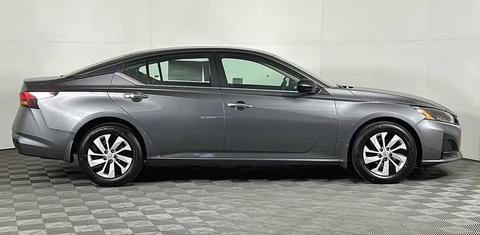 Nissan Altima 2024