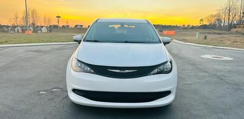 Chrysler Voyager 2022