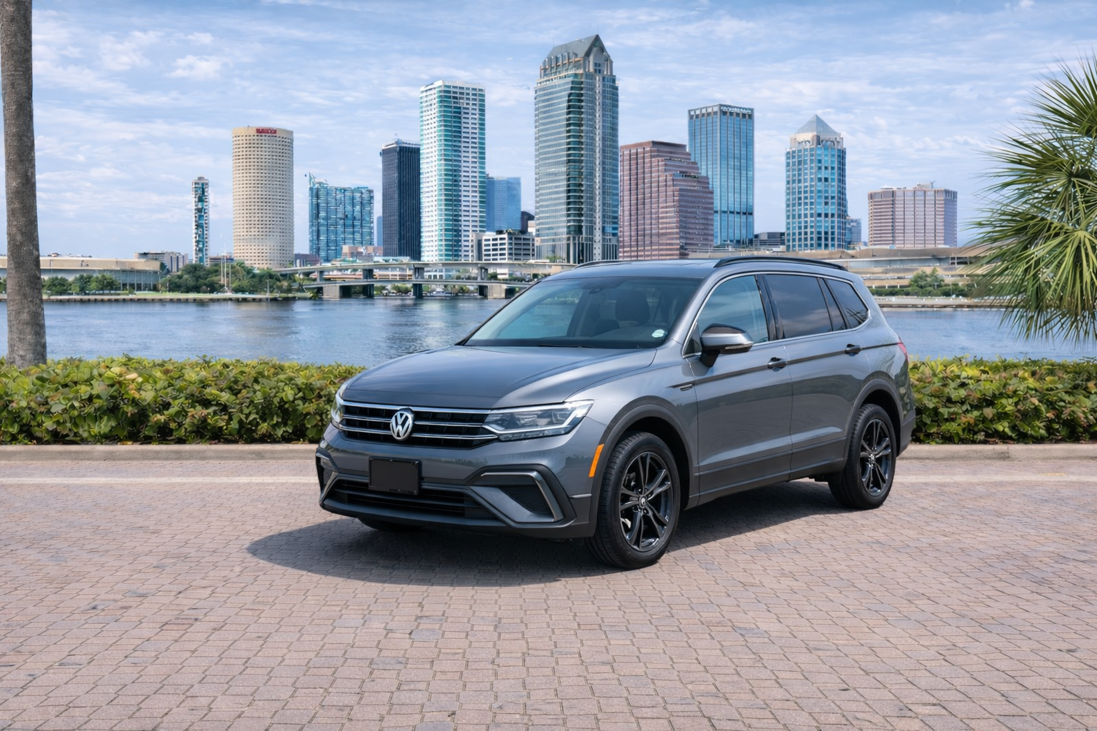 Volkswagen Tiguan 2023 in Tampa, FL
