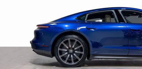 Porsche Taycan 2021