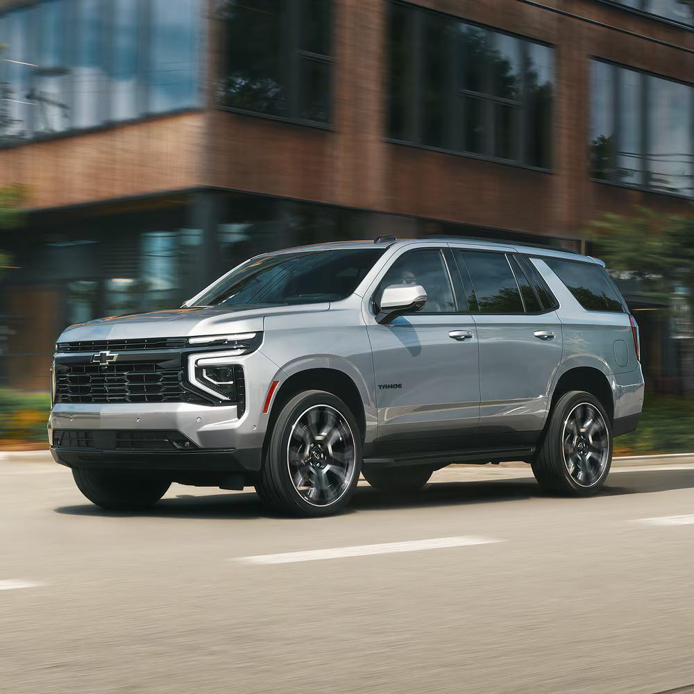 Chevrolet Suburban 2026 in Chicago, IL