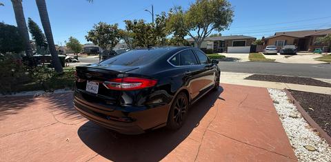 Ford Fusion Hybrid 2020