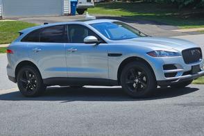 Jaguar F-Pace car