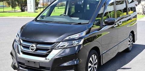 Nissan Serena 2015